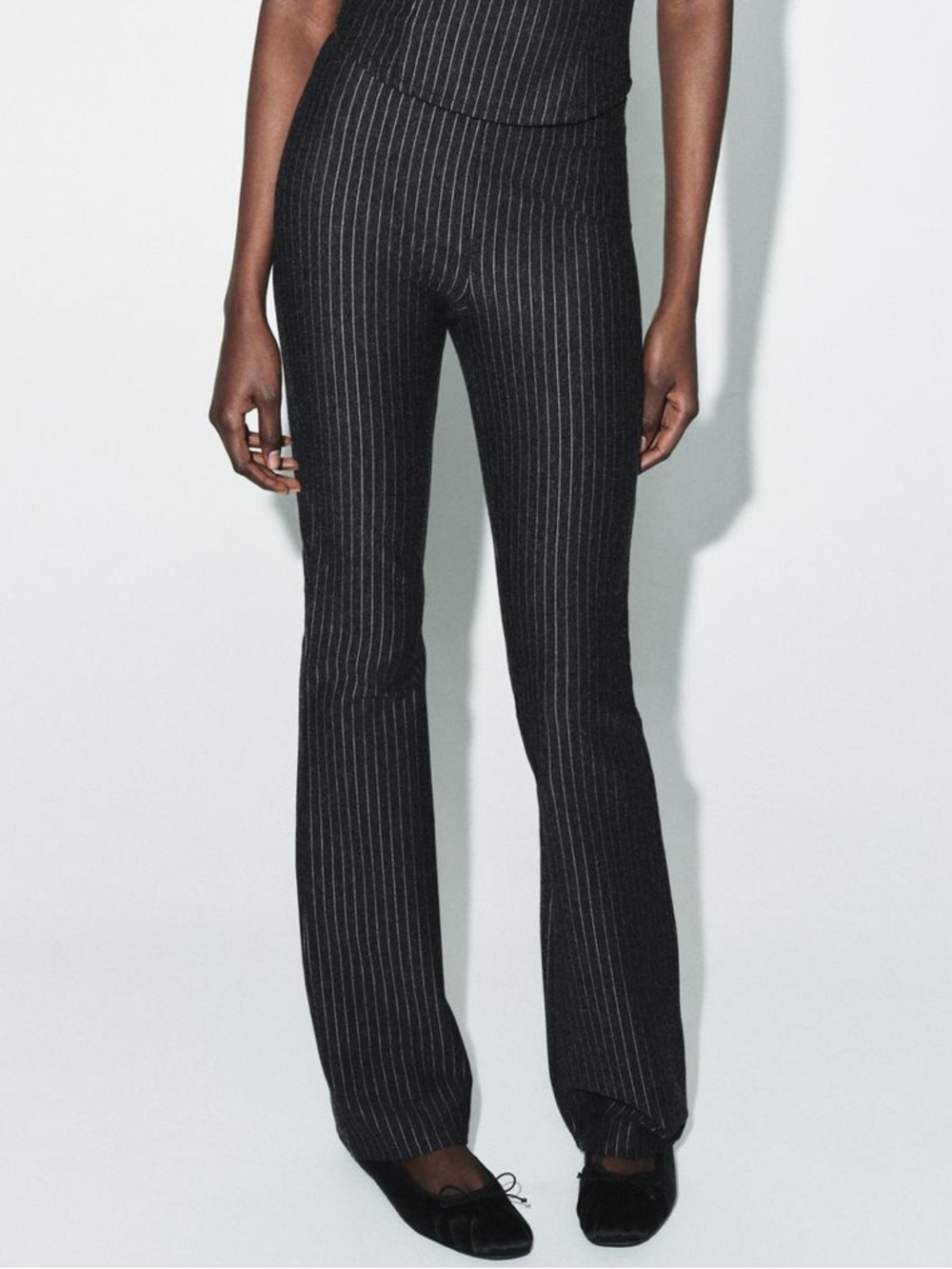 Zara NWT dark gray Pinstripe stretchy slim fit thick legging pants
